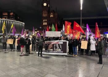 Londra’da Paris Katliamı protesto edildi